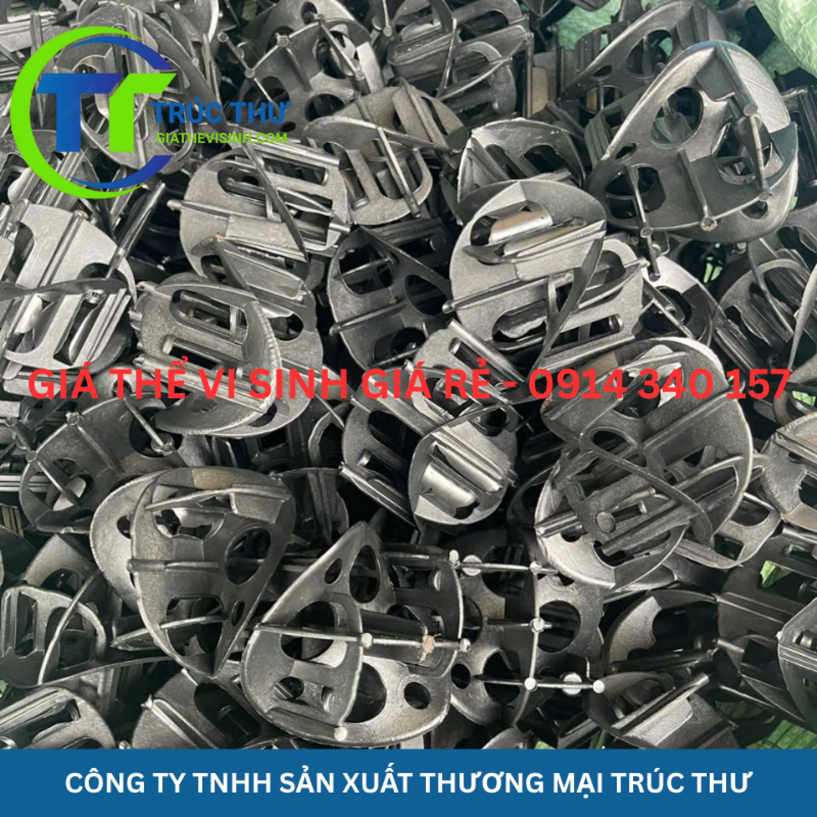 Giá Thể Vi Sinh Dạng Cầu D100 Trụ Đen